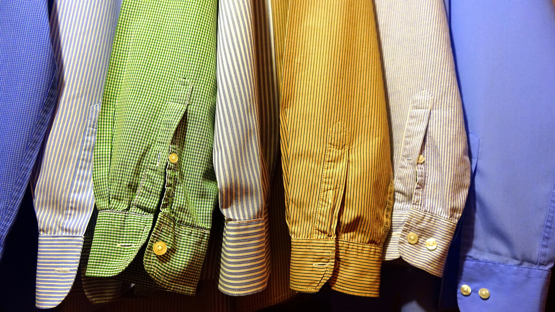 custom Hawaiian shirt fabric weight guide