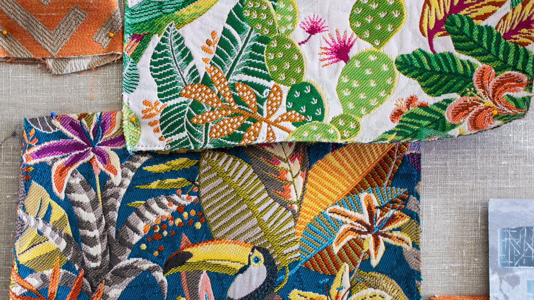 Guide to Custom Hawaiian Shirts for Band Merch