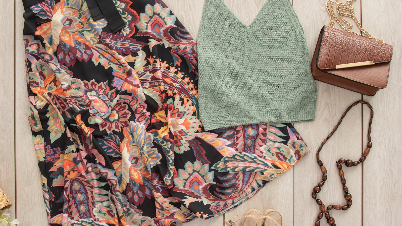 10 Best Custom Resort Wear Manufacturers